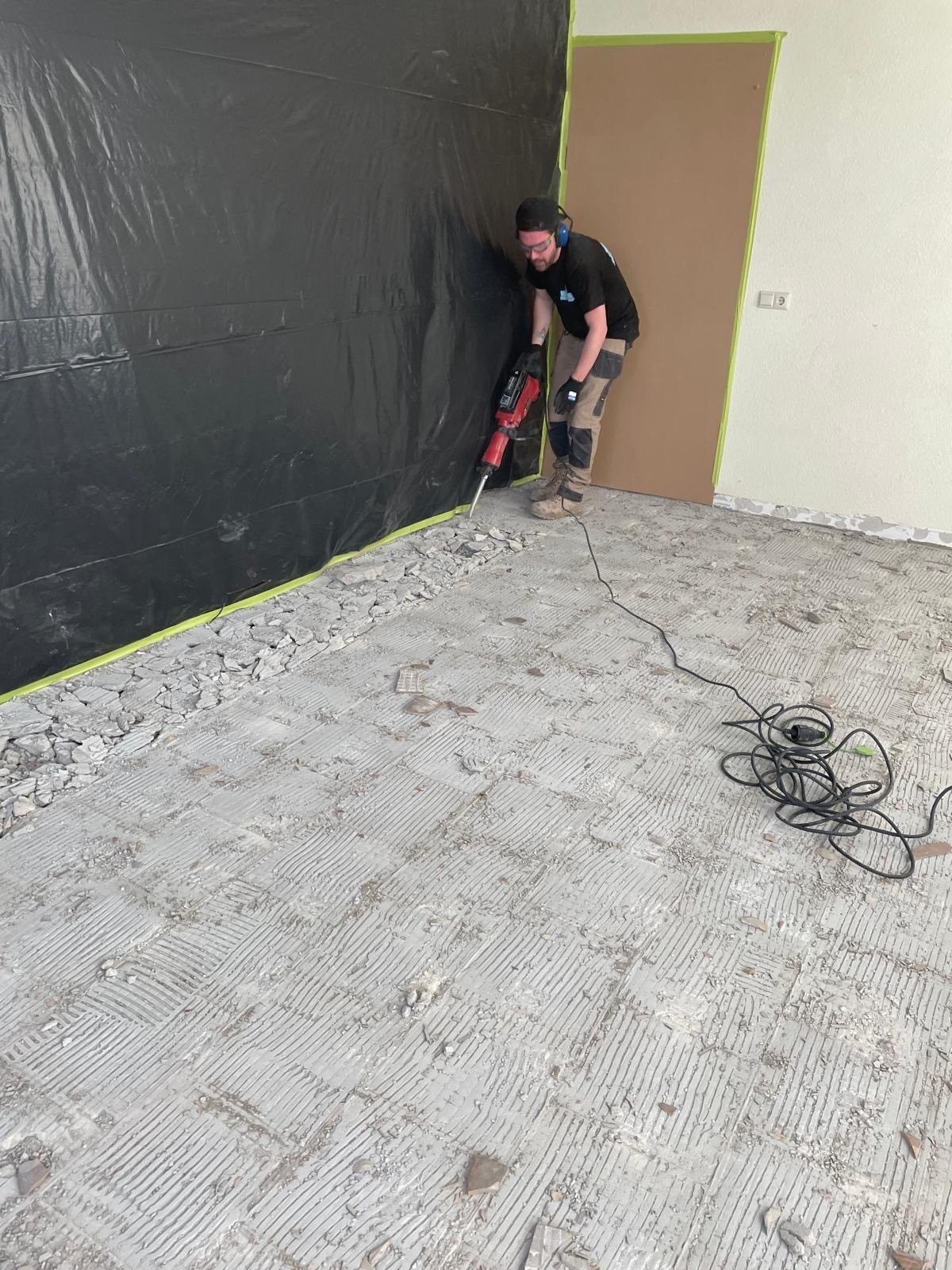 Betonvloer slopen Deurningen